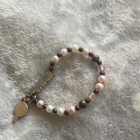 Bracelets - Picture 3 of 4